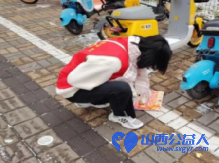 太原市小店区青年志愿者协会在大学城附近开展文明创城志愿活动 - 第5张