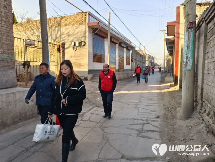 介休市敬老协会敬老爱老助老行动去张兰镇田堡村入户特困老人86岁米积盈家 - 第2张 - 山西公益人 介休市敬老协会敬老爱老助老行动去张兰镇田堡村入户特困老人86岁米积盈家 - 第2张