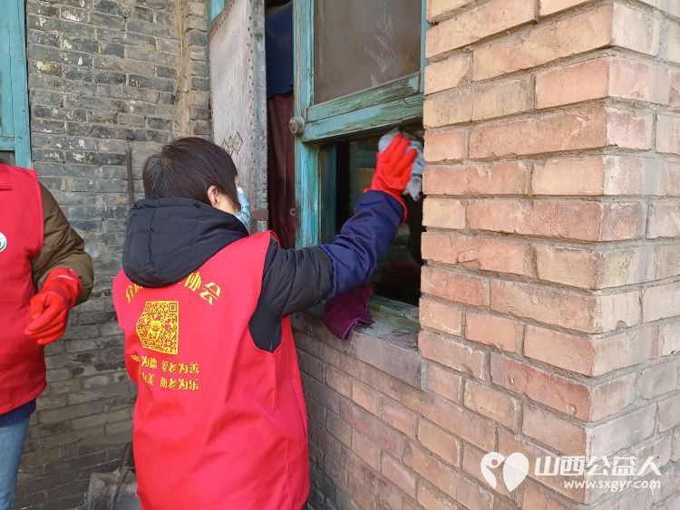 介休市敬老协会敬老爱老助老行动去张兰镇田堡村入户特困老人86岁米积盈家 - 第14张 - 山西公益人 介休市敬老协会敬老爱老助老行动去张兰镇田堡村入户特困老人86岁米积盈家 - 第14张