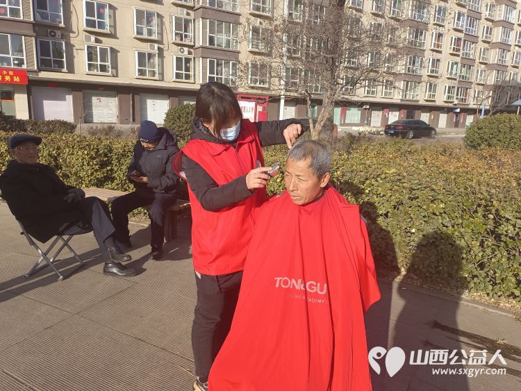 志愿服务进社区,健康活动暖人心——介休市敬老协会走进北关街道水门北街社区彦泰小区服务社区居民 - 第8张 - 山西公益人 志愿服务进社区,健康活动暖人心——介休市敬老协会走进北关街道水门北街社区彦泰小区服务社区居民 - 第8张