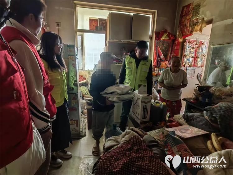 晋中市政协委员、人大代表、工会志愿者、青联委员、青年志愿者联合开展关爱青少年、关爱困难家庭公益活动 - 第6张