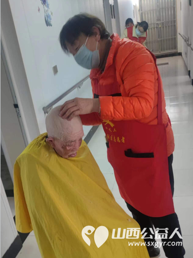 长治市阳光困境儿童帮扶协会赴长治市潞洲区南山田园敬老院开展义务理发活动 - 第17张