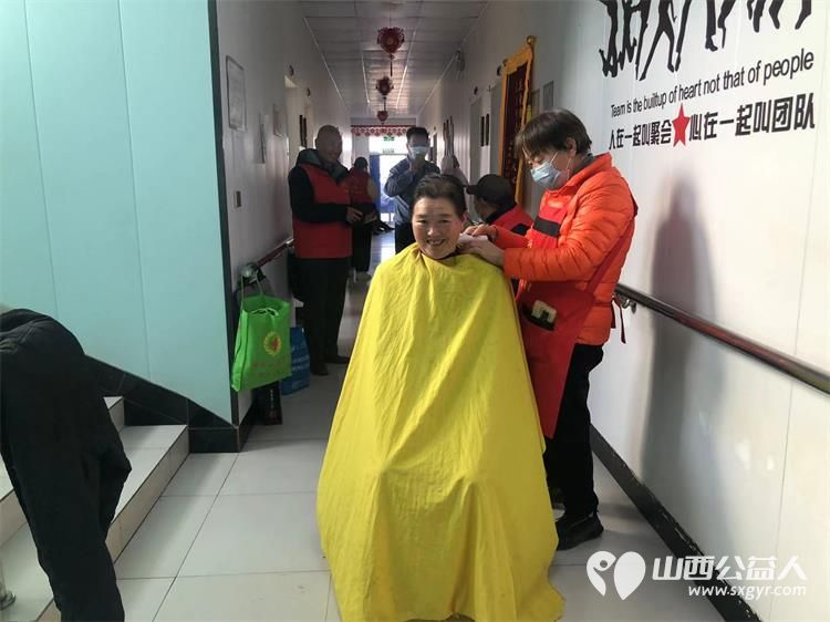 长治市阳光困境儿童帮扶协会赴长治市潞洲区南山田园敬老院开展义务理发活动 - 第4张