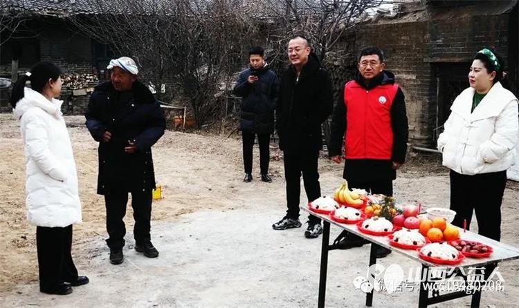 介休市敬老协会资助义棠镇义棠村李根明家危房改造修建完工全家喜迁新居志愿者们来庆贺 - 第18张