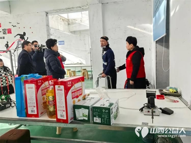 忻州市志愿服务联合会会长陈义青走访慰问忻州市爱心公益协会残疾人志愿者李国飞、孙丽娜夫妇 - 第3张 - 山西公益人 忻州市志愿服务联合会会长陈义青走访慰问忻州市爱心公益协会残疾人志愿者李国飞、孙丽娜夫妇 - 第3张