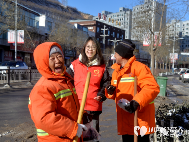 共青团石楼县委、石楼县青年志愿者协会、石楼县青年联合会组织青年志愿者、爱心商家开展“一杯姜茶•温暖石楼”志愿服务活动 - 第21张