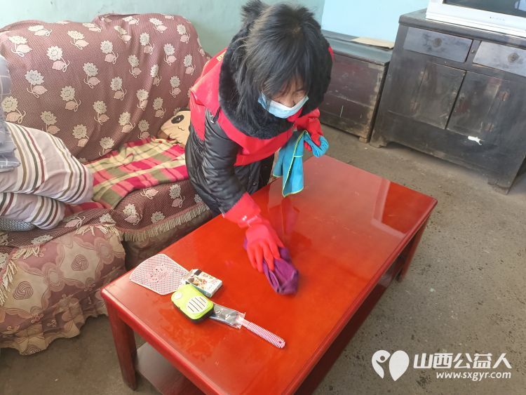 介休市敬老协会在城关乡石河村入户监测户58岁廉恩华家中献爱心公益活动 - 第6张 - 山西公益人 介休市敬老协会在城关乡石河村入户监测户58岁廉恩华家中献爱心公益活动 - 第6张