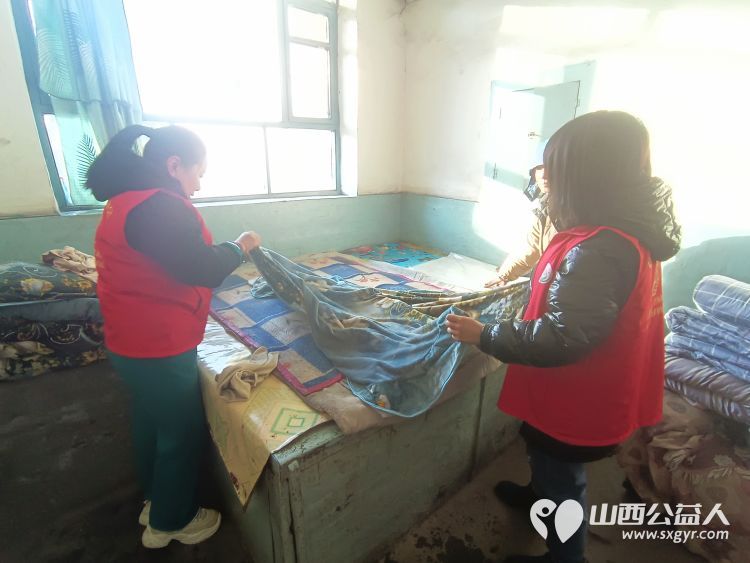 介休市敬老协会在城关乡石河村入户监测户58岁廉恩华家中献爱心公益活动 - 第17张 - 山西公益人 介休市敬老协会在城关乡石河村入户监测户58岁廉恩华家中献爱心公益活动 - 第17张