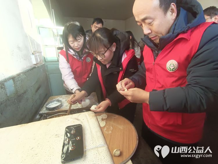 介休市敬老协会在城关乡石河村入户监测户58岁廉恩华家中献爱心公益活动 - 第22张 - 山西公益人 介休市敬老协会在城关乡石河村入户监测户58岁廉恩华家中献爱心公益活动 - 第22张