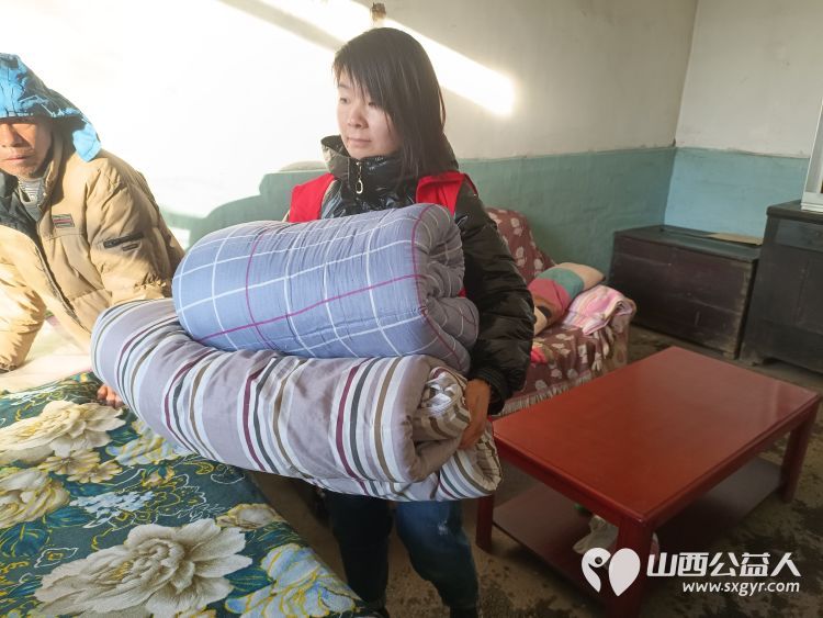 介休市敬老协会在城关乡石河村入户监测户58岁廉恩华家中献爱心公益活动 - 第18张 - 山西公益人 介休市敬老协会在城关乡石河村入户监测户58岁廉恩华家中献爱心公益活动 - 第18张