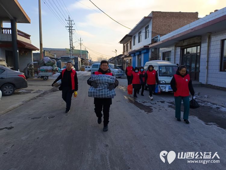 介休市义棠镇小宋曲村监测户65岁王增胜家中迎来介休市敬老协会志愿者 - 第2张 - 山西公益人 介休市义棠镇小宋曲村监测户65岁王增胜家中迎来介休市敬老协会志愿者 - 第2张