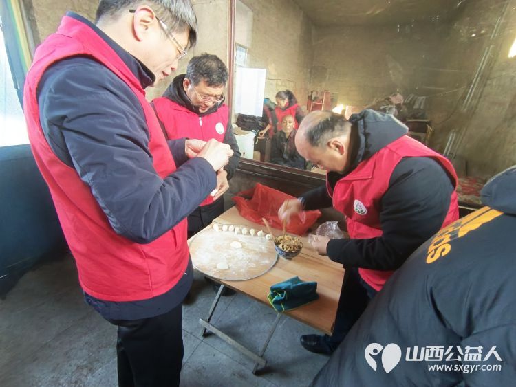 介休市义棠镇小宋曲村监测户65岁王增胜家中迎来介休市敬老协会志愿者 - 第21张 - 山西公益人 介休市义棠镇小宋曲村监测户65岁王增胜家中迎来介休市敬老协会志愿者 - 第21张