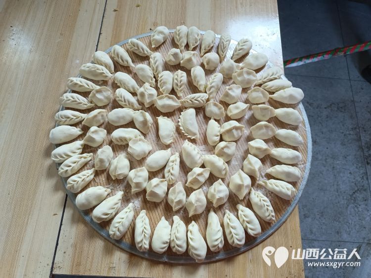 介休市义棠镇小宋曲村监测户65岁王增胜家中迎来介休市敬老协会志愿者 - 第24张 - 山西公益人 介休市义棠镇小宋曲村监测户65岁王增胜家中迎来介休市敬老协会志愿者 - 第24张