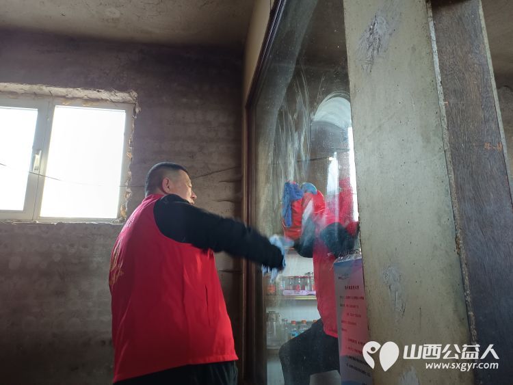 介休市义棠镇小宋曲村监测户65岁王增胜家中迎来介休市敬老协会志愿者 - 第16张 - 山西公益人 介休市义棠镇小宋曲村监测户65岁王增胜家中迎来介休市敬老协会志愿者 - 第16张