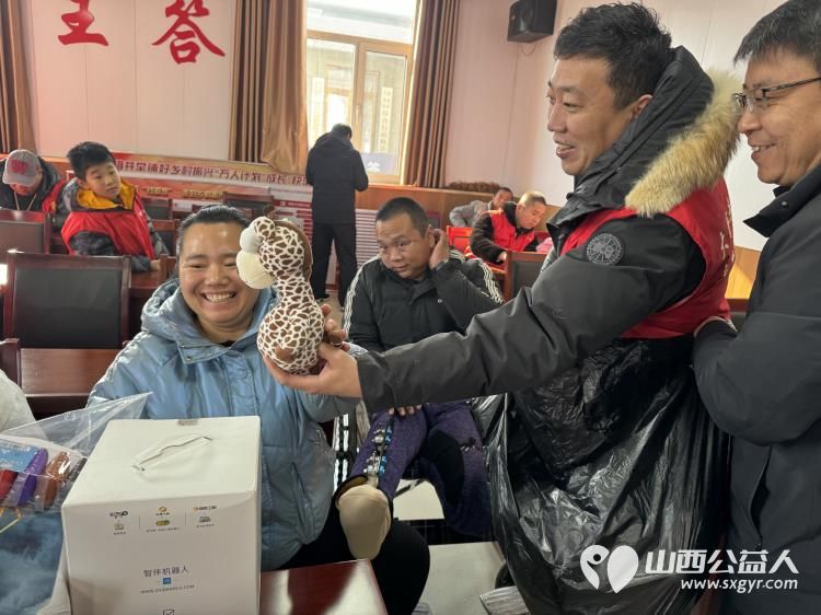 清徐县阳光益佳爱心服务队2024年新年慰问千名单亲儿童在清徐县王答乡人民政府隆重举行 - 第9张