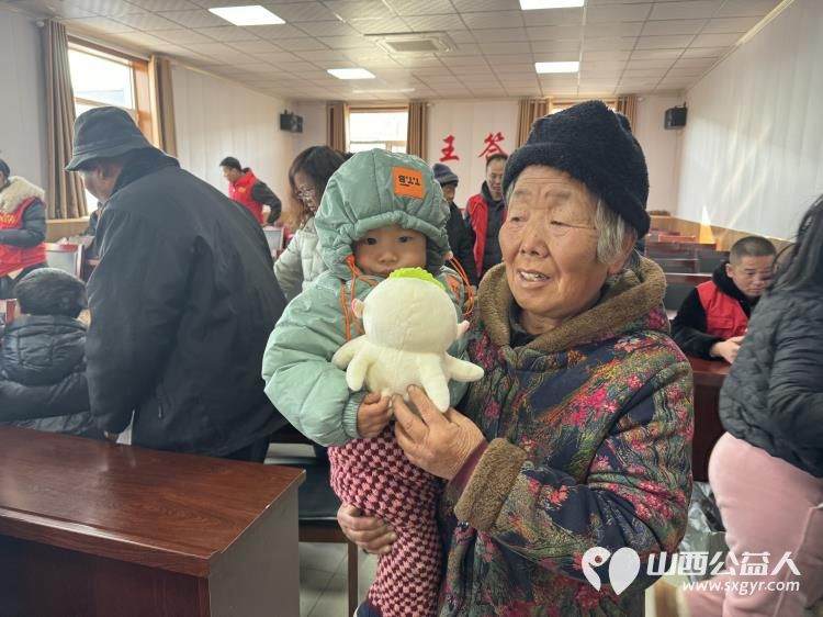 清徐县阳光益佳爱心服务队2024年新年慰问千名单亲儿童在清徐县王答乡人民政府隆重举行 - 第13张