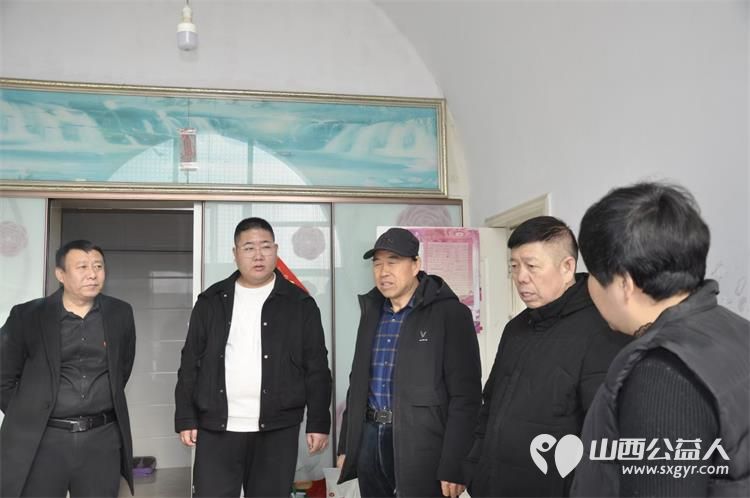 关注特困群体关心因病返贫山西省文化发展基金会组织爱心团队走进临县后甘泉慰问特困村民 - 第2张