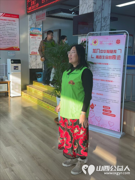 晋城绿丝带志愿者协会带领志愿者参加晋城市红十字会组织的无偿献血活动 - 第10张