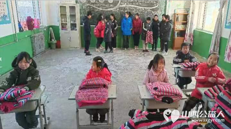温暖童心 长治市阳光困境儿童帮扶协会赴长治市平顺县和屯留区开展温暖困境儿童活动 - 第4张 - 山西公益人 温暖童心 长治市阳光困境儿童帮扶协会赴长治市平顺县和屯留区开展温暖困境儿童活动 - 第4张