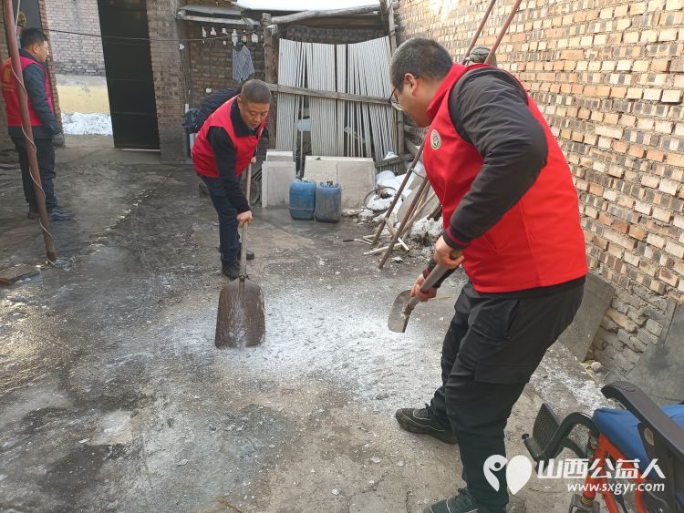 介休市敬老协会去宋古乡南张家庄村入户监测户59岁梁峰家中爱心公益活动 - 第19张 - 山西公益人 介休市敬老协会去宋古乡南张家庄村入户监测户59岁梁峰家中爱心公益活动 - 第19张