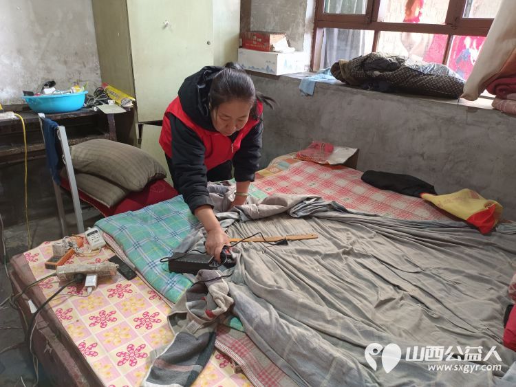 介休市敬老协会去宋古乡南张家庄村入户监测户59岁梁峰家中爱心公益活动 - 第23张 - 山西公益人 介休市敬老协会去宋古乡南张家庄村入户监测户59岁梁峰家中爱心公益活动 - 第23张