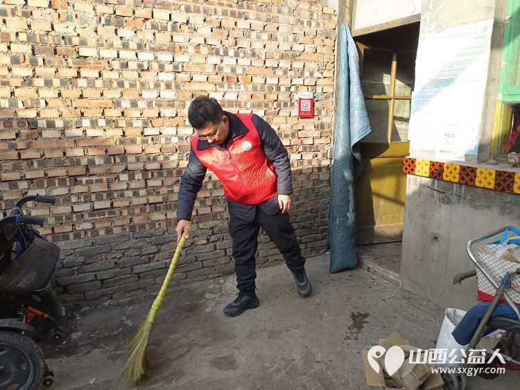 介休市敬老协会去宋古乡南张家庄村入户监测户59岁梁峰家中爱心公益活动 - 第17张 - 山西公益人 介休市敬老协会去宋古乡南张家庄村入户监测户59岁梁峰家中爱心公益活动 - 第17张