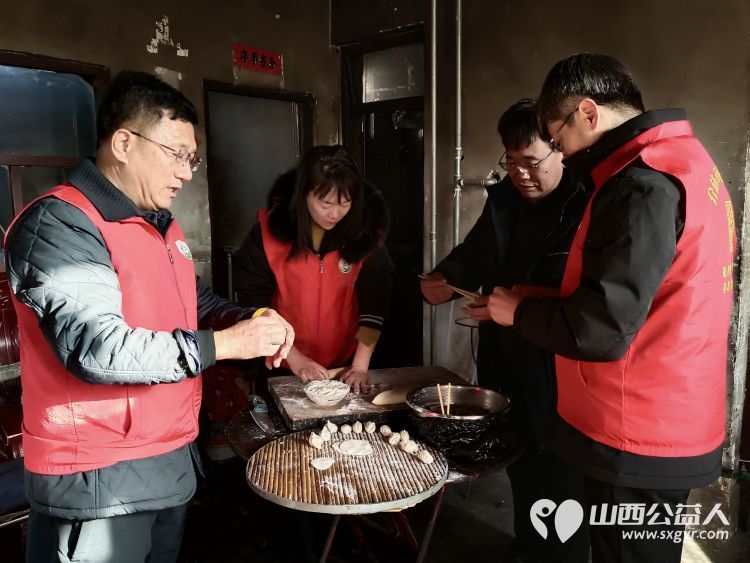 介休市敬老协会去宋古乡南张家庄村入户监测户59岁梁峰家中爱心公益活动 - 第30张 - 山西公益人 介休市敬老协会去宋古乡南张家庄村入户监测户59岁梁峰家中爱心公益活动 - 第30张