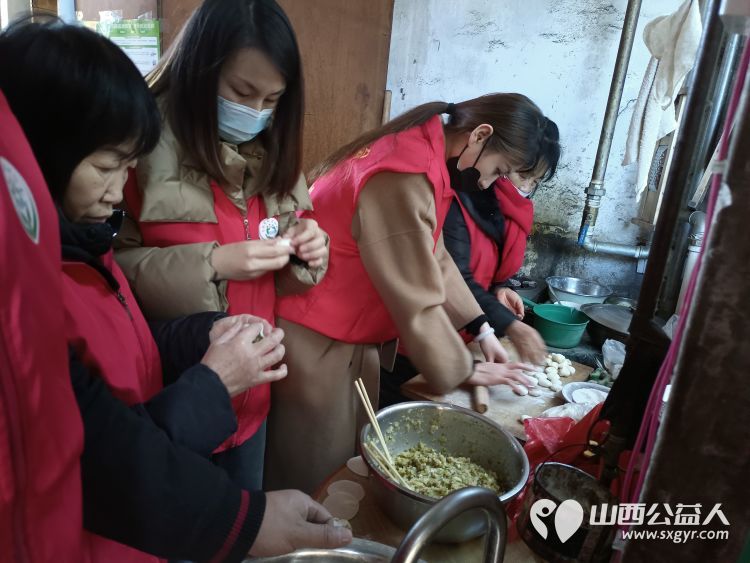 介休市敬老协会去宋古乡南张家庄村入户监测户66岁燕双柱老人家中公益活动 - 第10张 - 山西公益人 介休市敬老协会去宋古乡南张家庄村入户监测户66岁燕双柱老人家中公益活动 - 第10张