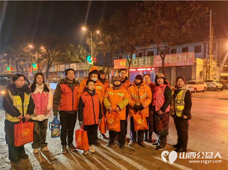 文水县爱心帮扶志愿者协会开展新时代文明实践活动----慰问城市环卫工给环卫工人送上30份姜茶和温暖礼包 - 第2张 - 山西公益人 文水县爱心帮扶志愿者协会开展新时代文明实践活动----慰问城市环卫工给环卫工人送上30份姜茶和温暖礼包 - 第2张