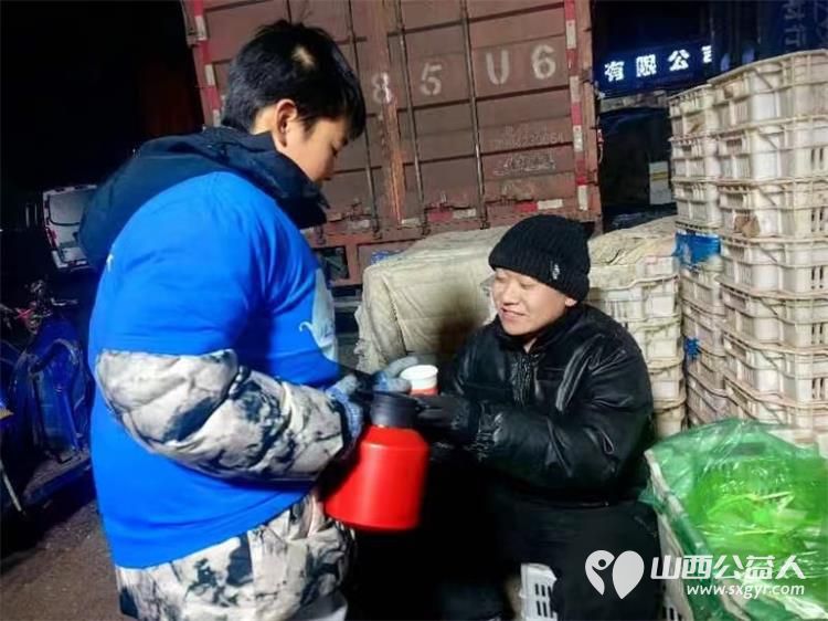 太原市儿童友好促进会 太原市关爱下一代志愿者协会举办的太原市温暖日活动元旦举行82位儿童志愿者手捧一杯姜茶温暖我们的城 - 第2张 - 山西公益人 太原市儿童友好促进会 太原市关爱下一代志愿者协会举办的太原市温暖日活动元旦举行82位儿童志愿者手捧一杯姜茶温暖我们的城 - 第2张
