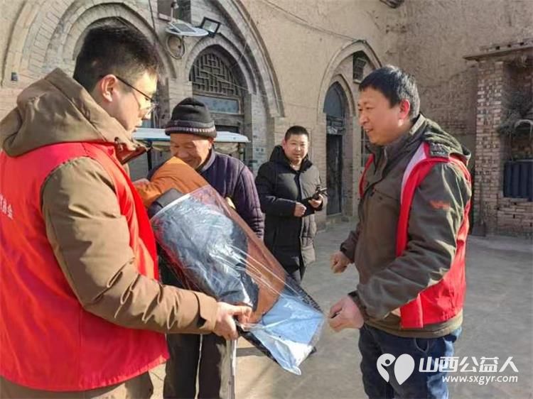 长治圆梦公益协会志愿者心系山区里孤寡老人经前期入户调研决定在元旦前夕向山区里的孤寡老人进行献爱心活动 - 第10张