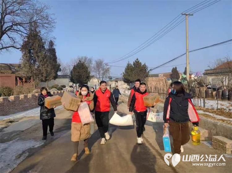 长治圆梦公益协会志愿者心系山区里孤寡老人经前期入户调研决定在元旦前夕向山区里的孤寡老人进行献爱心活动 - 第13张