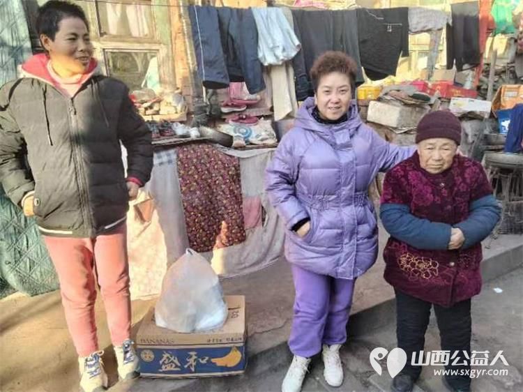 太原市优秀志愿者武利军到清徐看望他们一直帮助的贫困家庭的孩子们 - 第1张 - 山西公益人 太原市优秀志愿者武利军到清徐看望他们一直帮助的贫困家庭的孩子们 - 第1张