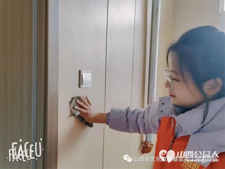 庆新春不忘初心 山西文基会志愿者元旦佳节帮助欣宁护理院老人清理卫生欢乐过节 - 第23张