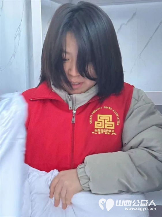 庆新春不忘初心 山西文基会志愿者元旦佳节帮助欣宁护理院老人清理卫生欢乐过节 - 第9张