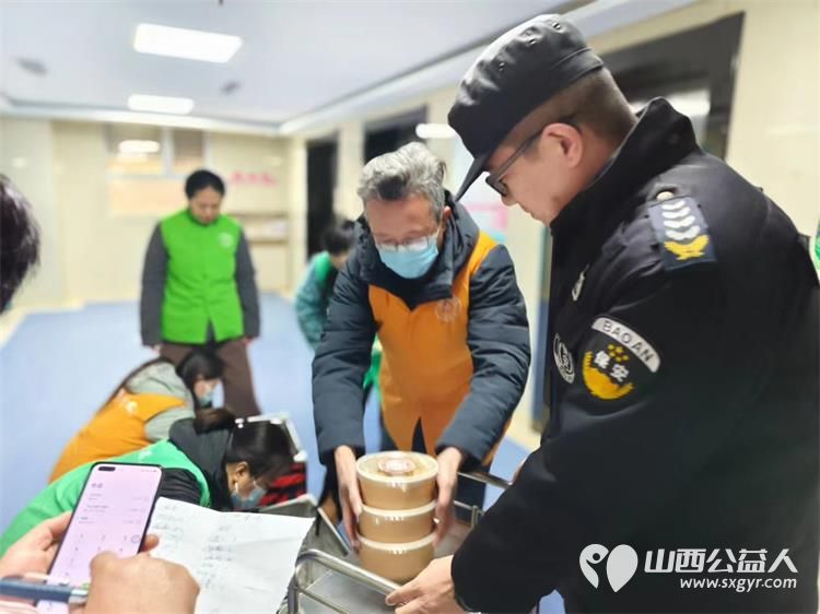 太原市小店区北营街道新时代党群服务中心各社区为环卫工人孤寡老人提供免费爱心餐 - 第8张