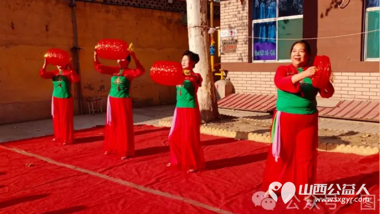 敬老爱老共庆新年 临汾市文明交通志愿者协会志愿者走进尧都区夕阳红敬老院慰问演出 - 第11张