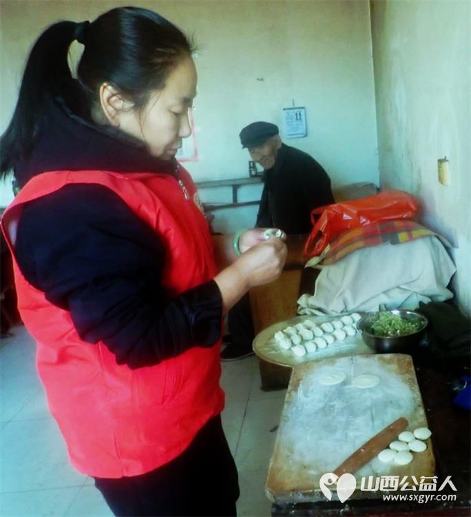 介休市敬老协会志愿者敬老爱老助老行动走进义安镇孟村给老人们爱心理发体检服务特困老人 - 第28张 - 山西公益人 介休市敬老协会志愿者敬老爱老助老行动走进义安镇孟村给老人们爱心理发体检服务特困老人 - 第28张