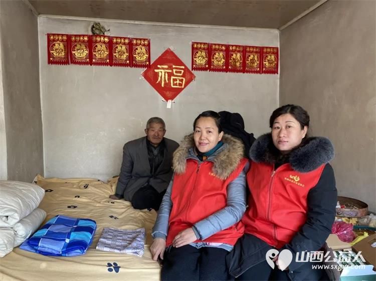 送温暖 献爱心 我们在行动 忻州市爱心公益协会会长宗应武带领志愿者慰问了豆槐村的空巢老人王存喜 - 第7张 - 山西公益人 送温暖 献爱心 我们在行动 忻州市爱心公益协会会长宗应武带领志愿者慰问了豆槐村的空巢老人王存喜 - 第7张