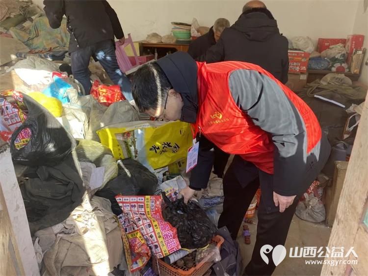 送温暖 献爱心 我们在行动 忻州市爱心公益协会会长宗应武带领志愿者慰问了豆槐村的空巢老人王存喜 - 第14张 - 山西公益人 送温暖 献爱心 我们在行动 忻州市爱心公益协会会长宗应武带领志愿者慰问了豆槐村的空巢老人王存喜 - 第14张