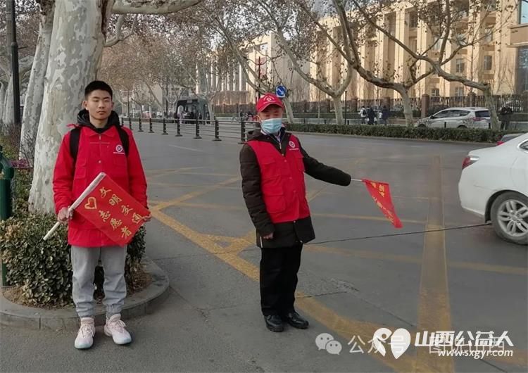 临汾市文明交通志愿者协会携手交警部门开展2024暖冬行动----携手共建文明交通 - 第4张