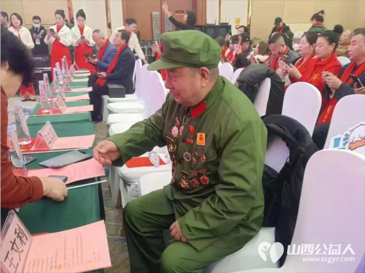 全国道德模范提名奖赵海生雷锋团团长受邀参加百德福生物科技公司的迎春年会暨联欢晚会 - 第2张