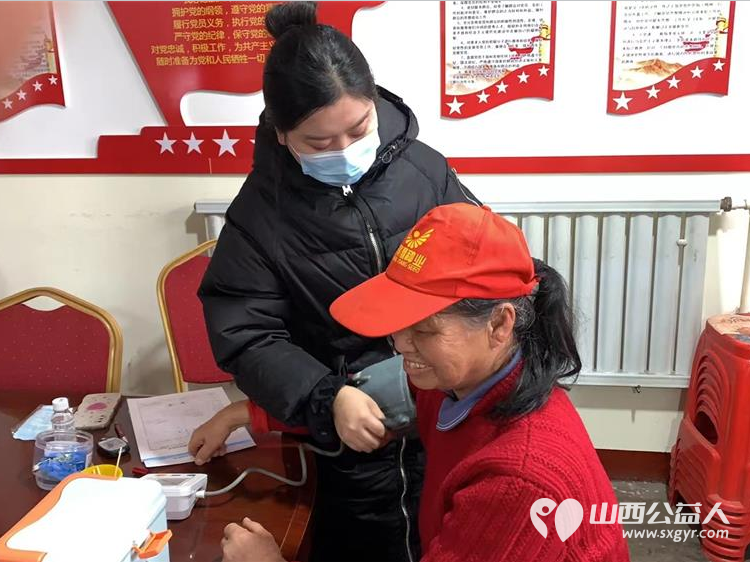 介休市敬老协会“孝善行”之敬老爱老助老行动在连福镇窑则头村为老人爱心理发、体检 - 第19张 - 山西公益人 介休市敬老协会“孝善行”之敬老爱老助老行动在连福镇窑则头村为老人爱心理发、体检 - 第19张