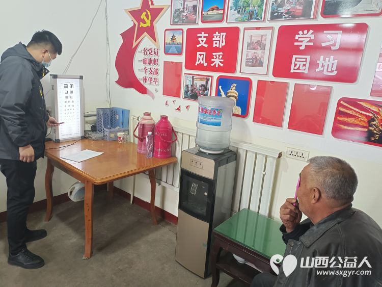 介休市敬老协会“孝善行”之敬老爱老助老行动在连福镇窑则头村为老人爱心理发、体检 - 第15张 - 山西公益人 介休市敬老协会“孝善行”之敬老爱老助老行动在连福镇窑则头村为老人爱心理发、体检 - 第15张