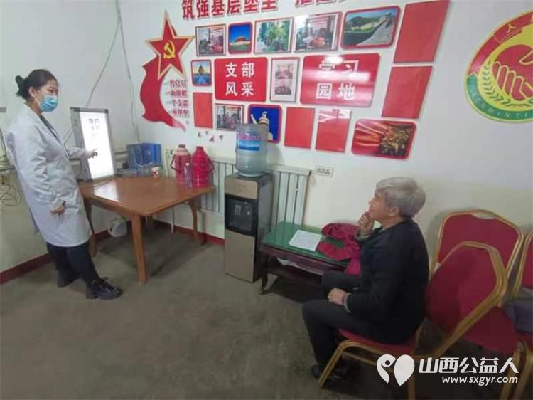 介休市敬老协会“孝善行”之敬老爱老助老行动在连福镇窑则头村为老人爱心理发、体检 - 第11张 - 山西公益人 介休市敬老协会“孝善行”之敬老爱老助老行动在连福镇窑则头村为老人爱心理发、体检 - 第11张