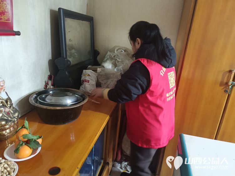 介休市敬老协会敬老爱老助老行动在连福镇窑则头村入户监测户58岁张海强家中 - 第11张 - 山西公益人 介休市敬老协会敬老爱老助老行动在连福镇窑则头村入户监测户58岁张海强家中 - 第11张