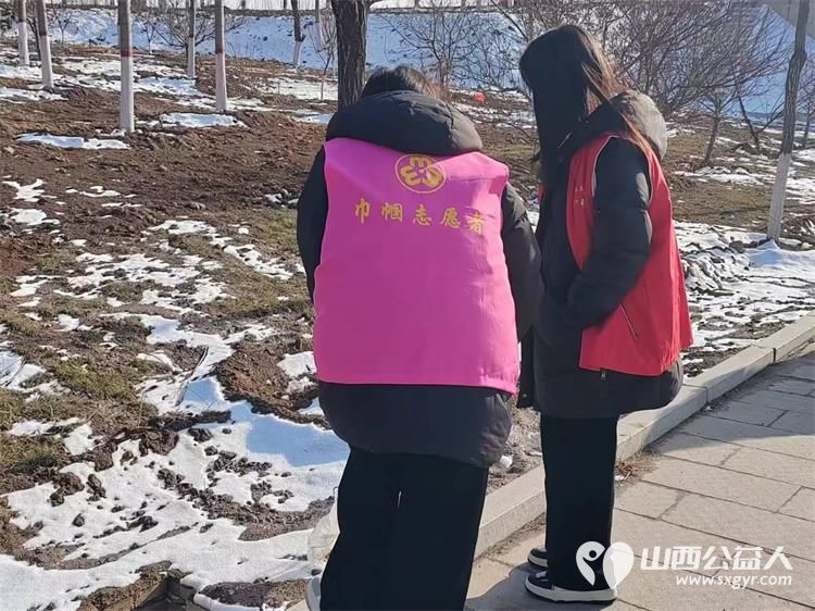 文水县爱心爱心帮扶志愿者协会组织返乡大学生志愿者开展保护文峪河公益活动义务清理文峪河卫生 - 第13张 - 山西公益人 文水县爱心爱心帮扶志愿者协会组织返乡大学生志愿者开展保护文峪河公益活动义务清理文峪河卫生 - 第13张