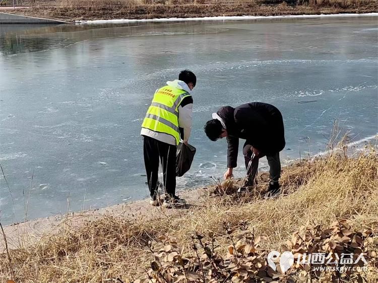文水县爱心帮扶志愿者协会及中志协应急委文水服务队保护文峪河环境 放假返乡的大学生志愿者在行动 - 第10张