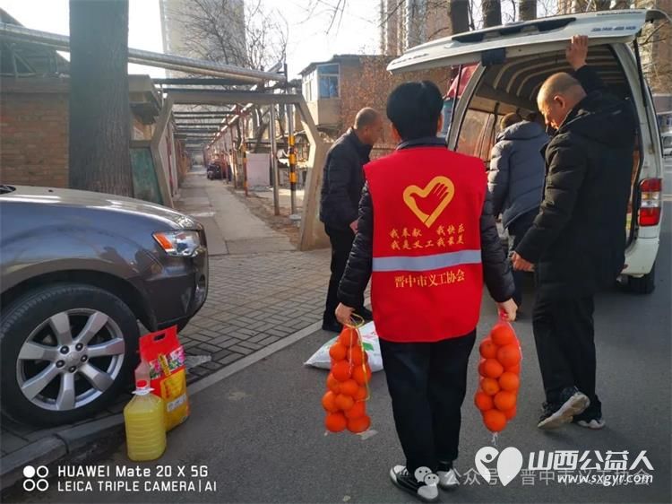 新春走基层 晋中市义工协会榆次、榆社、灵石志愿服务队关爱困难群体志愿服务暖民心 - 第5张 - 山西公益人 新春走基层 晋中市义工协会榆次、榆社、灵石志愿服务队关爱困难群体志愿服务暖民心 - 第5张