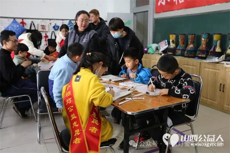 残健融合 喜迎龙年——小桔灯公益在行动小桔灯小志愿者走进安健儿公益服务中心 - 第21张 - 山西公益人 残健融合 喜迎龙年——小桔灯公益在行动小桔灯小志愿者走进安健儿公益服务中心 - 第21张